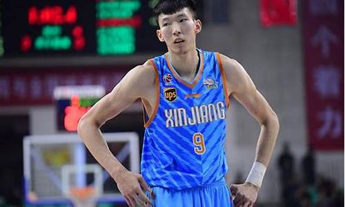 夏季联赛火箭周琦-nba火箭队周琦