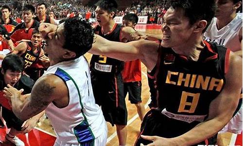 山东篮球明星冲击nba-山东篮球业余打架黑人