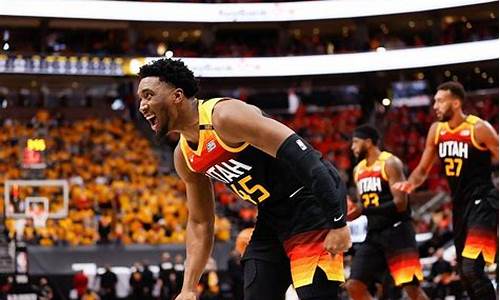 爵士米切尔季后赛-爵士米切尔打什么位置